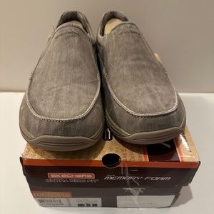 Men’s Skechers Expected Avillo Slip On Shoe 11 Extra Wide Width  Khaki NWT